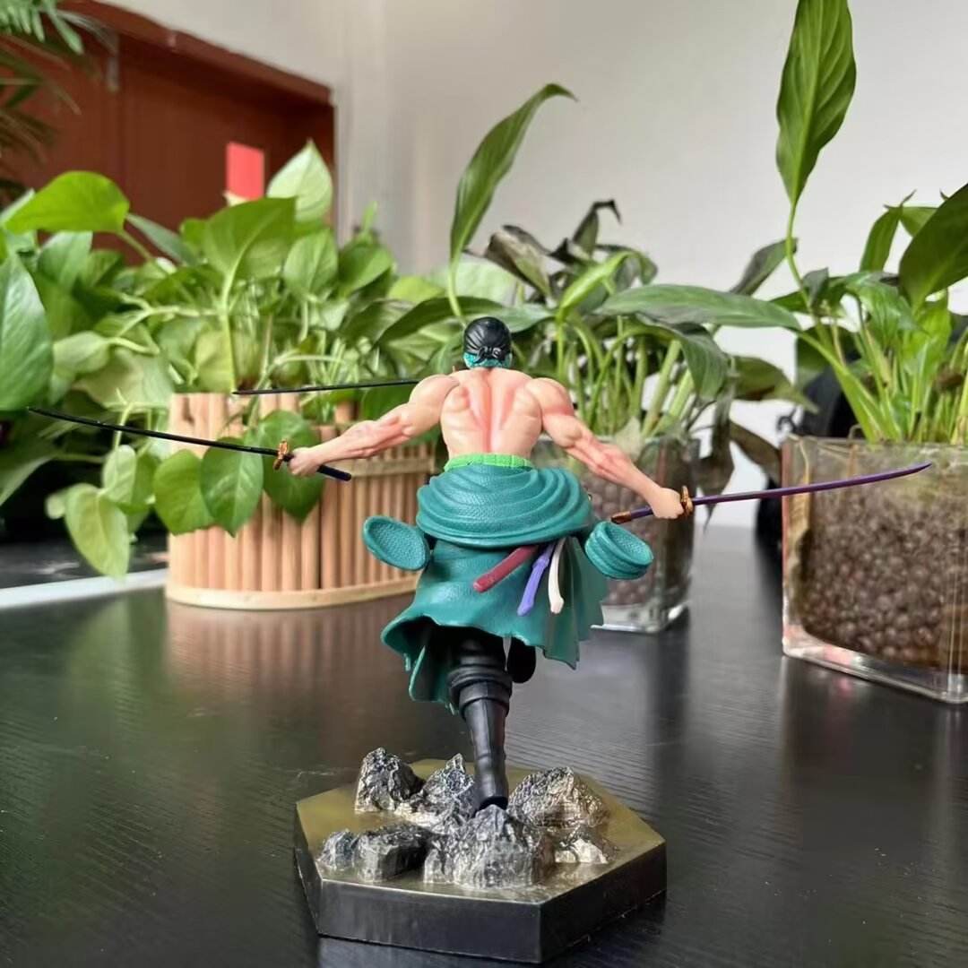 Roronoa Zoro Figurine Asura Three Daggers Flow